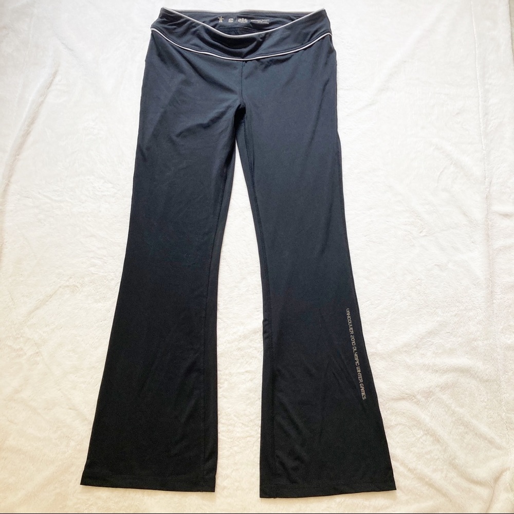 Hudson’s Bay black yoga Pants M for 2010 Olympics